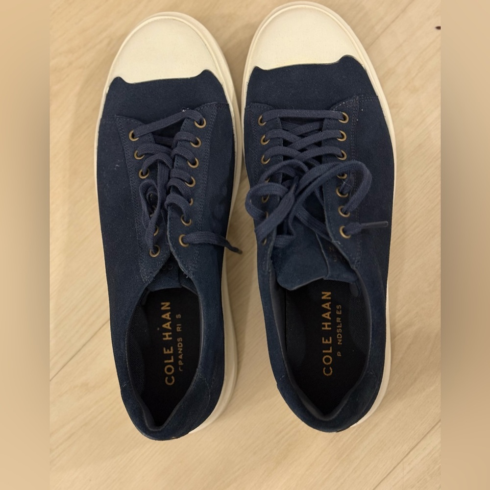 Cole Haan Men's Blue and Cream Sneakers